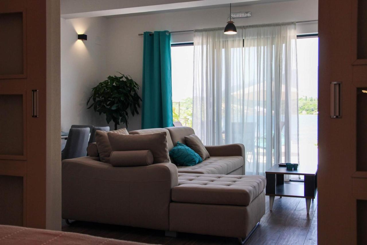 Apartments Tramonto Tivat Exterior photo