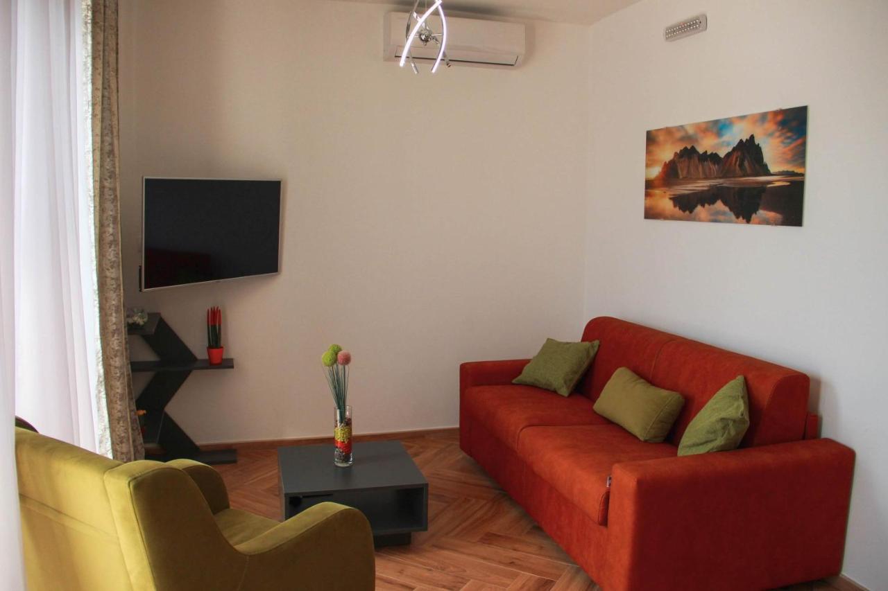 Apartments Tramonto Tivat Exterior photo