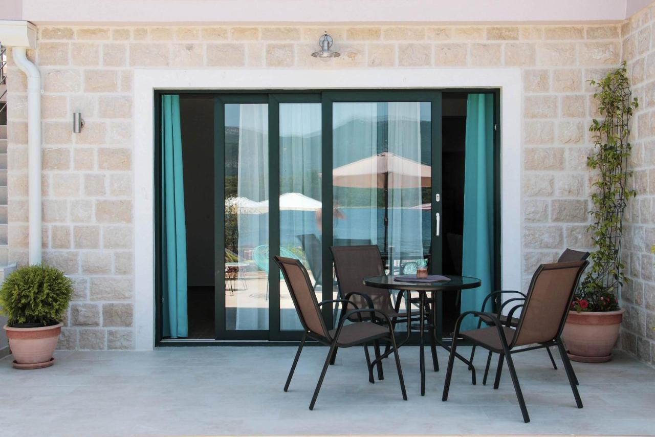 Apartments Tramonto Tivat Exterior photo