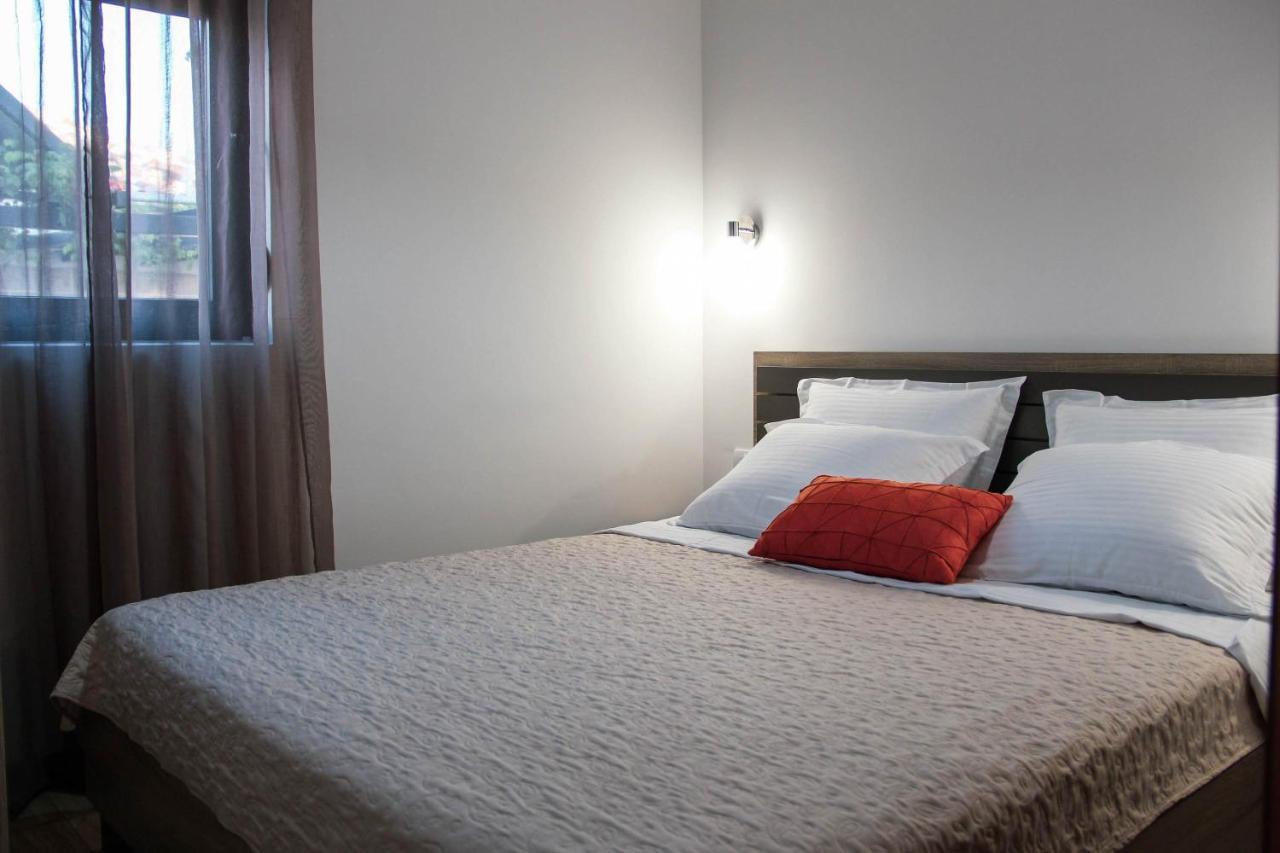 Apartments Tramonto Tivat Exterior photo